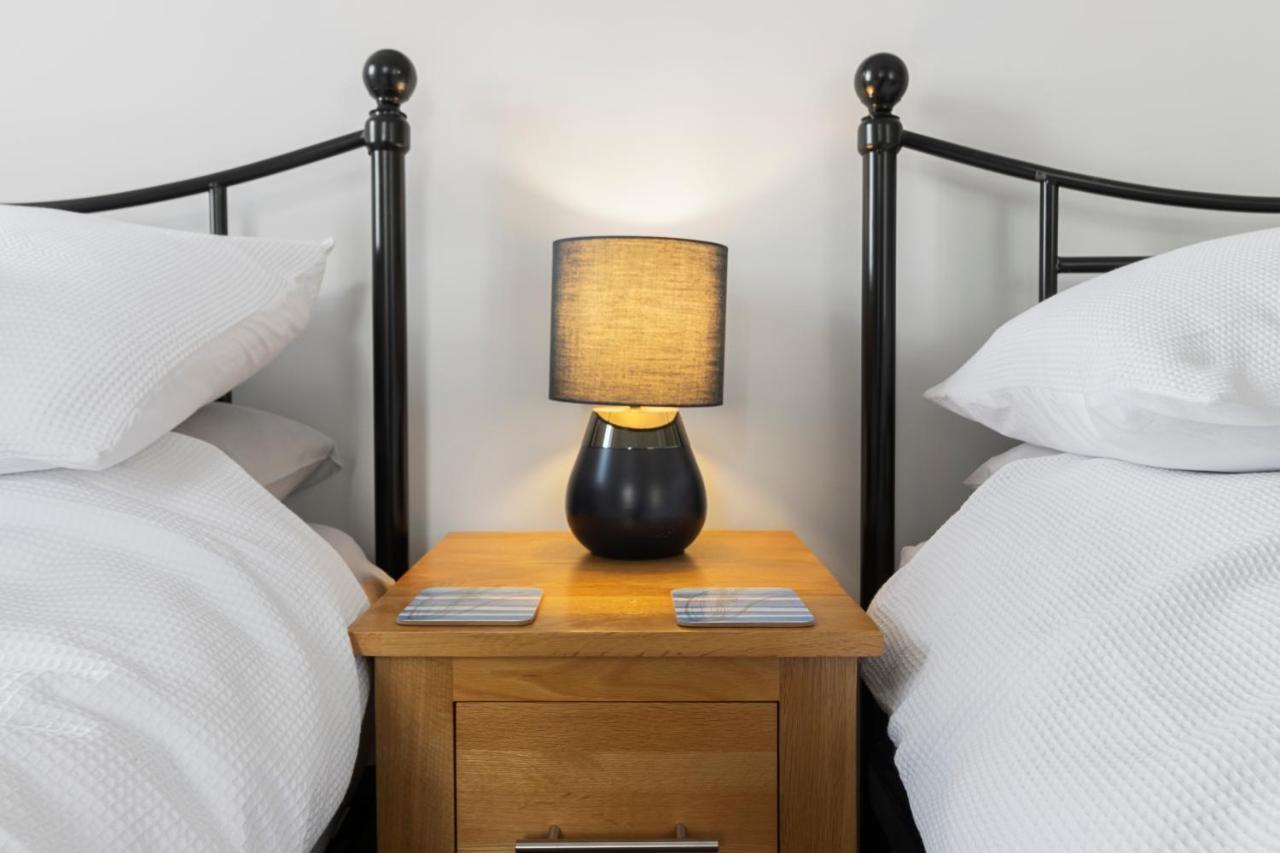 A Modern And Cosy Apartment Just Yards From Brixham'S Bustling Harbourside Kültér fotó